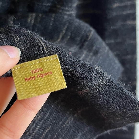 Kuna Baby Alpaca Knit Sweater made in Peru - SMALL - Very Soft! - Picture 9 of 11